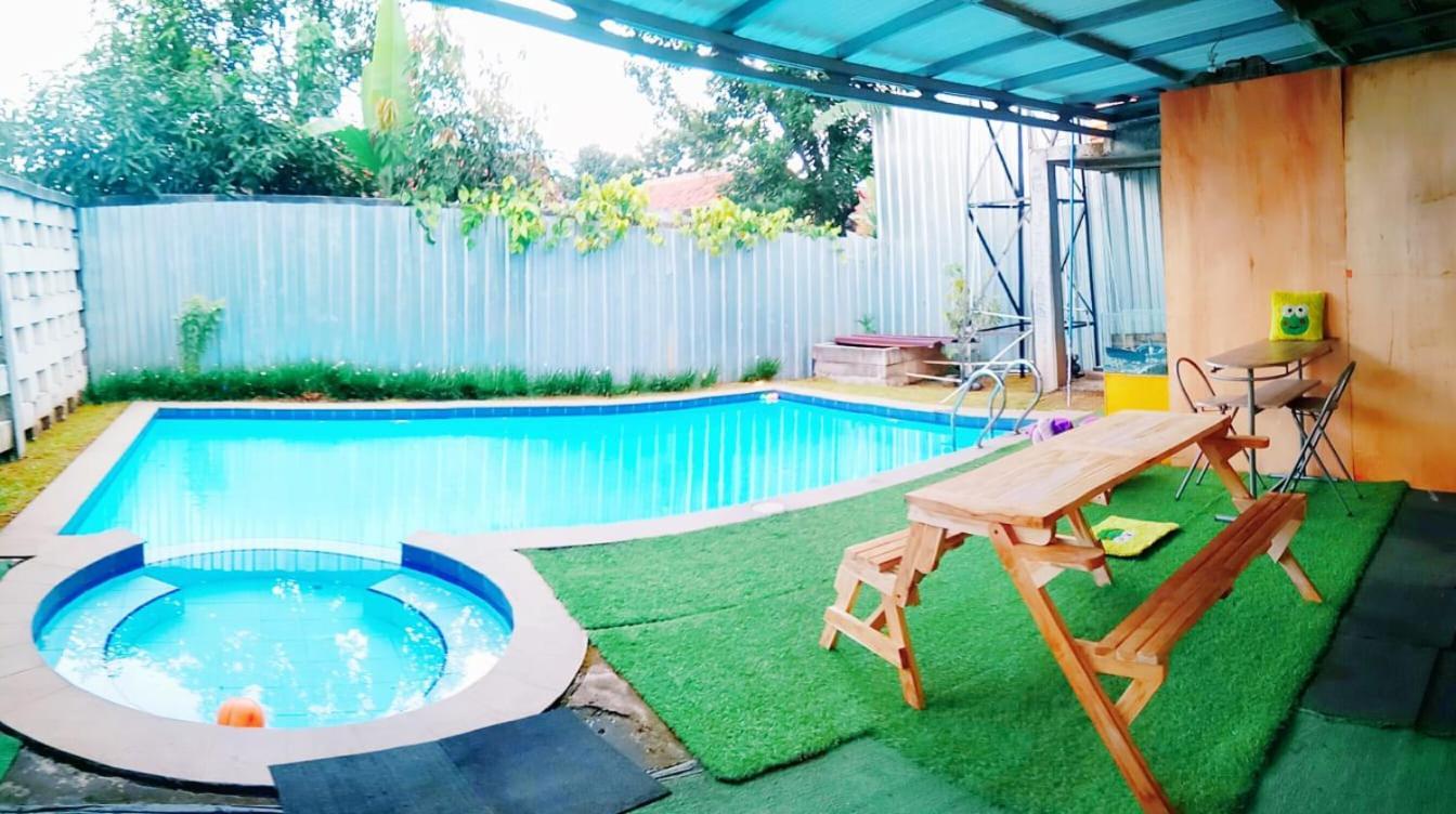 Algira Guest House Gunungbatu Syariah Cimanggu Eksteriør bilde